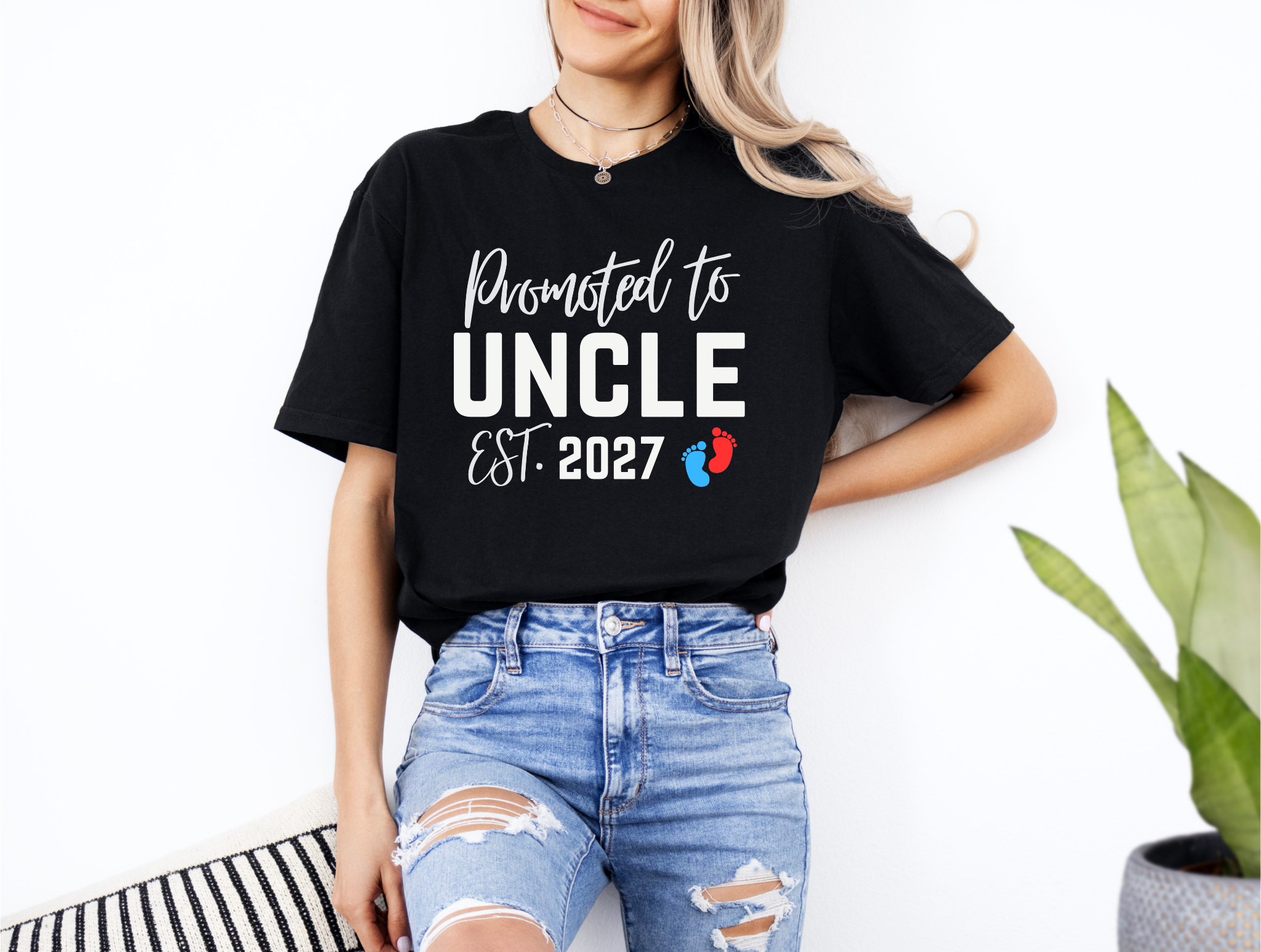 Promoted to Uncle Est 2027 T-Shirt, New Uncle Announcement Gift, Funny Family Reveal Graphic Tee, Baby Announcement Party Shirt Design